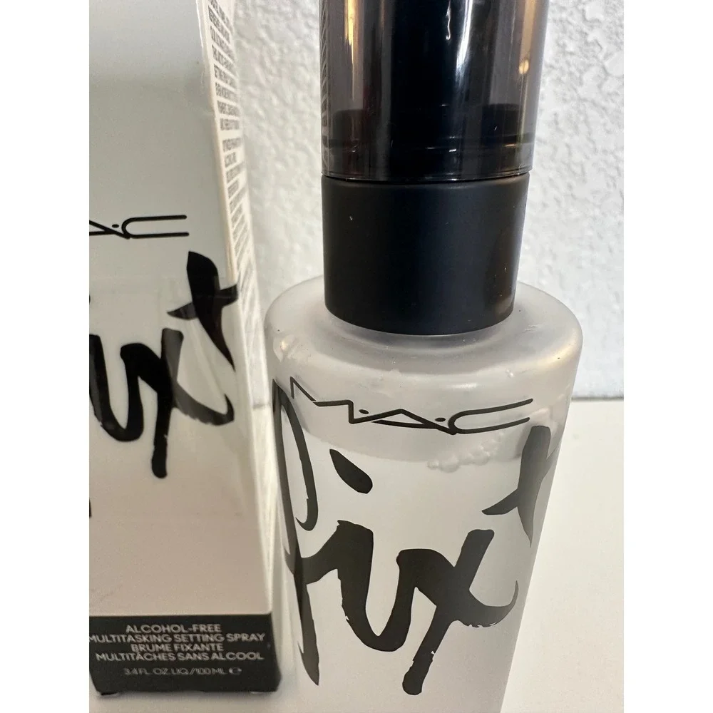 MAC Clear Fix+ Alcohol-Free Multitasking Setting Spray 3.4oz 100ml